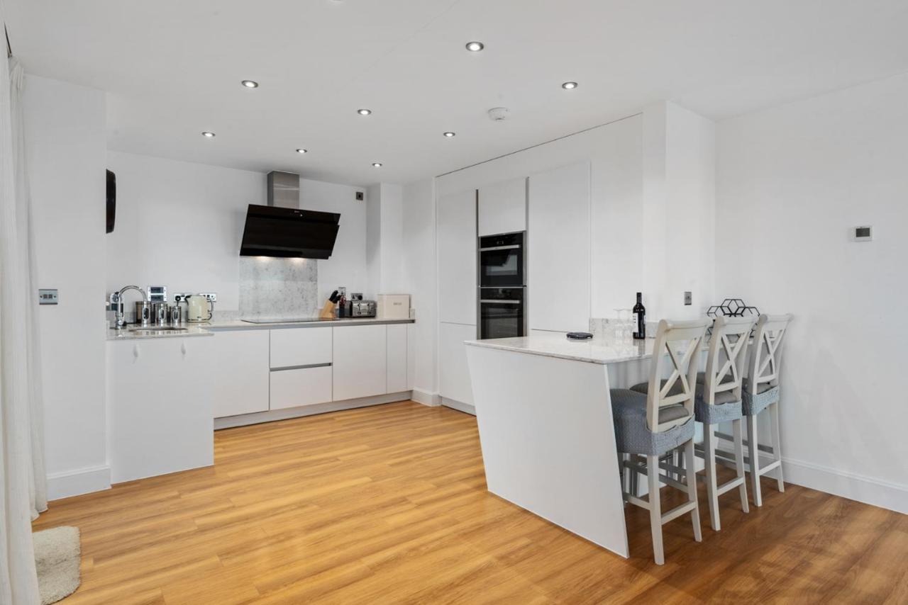 Apartment 8 Waterstone House - Luxury Apartment, Sea Views, Pet Friendly Tenby Exterior foto