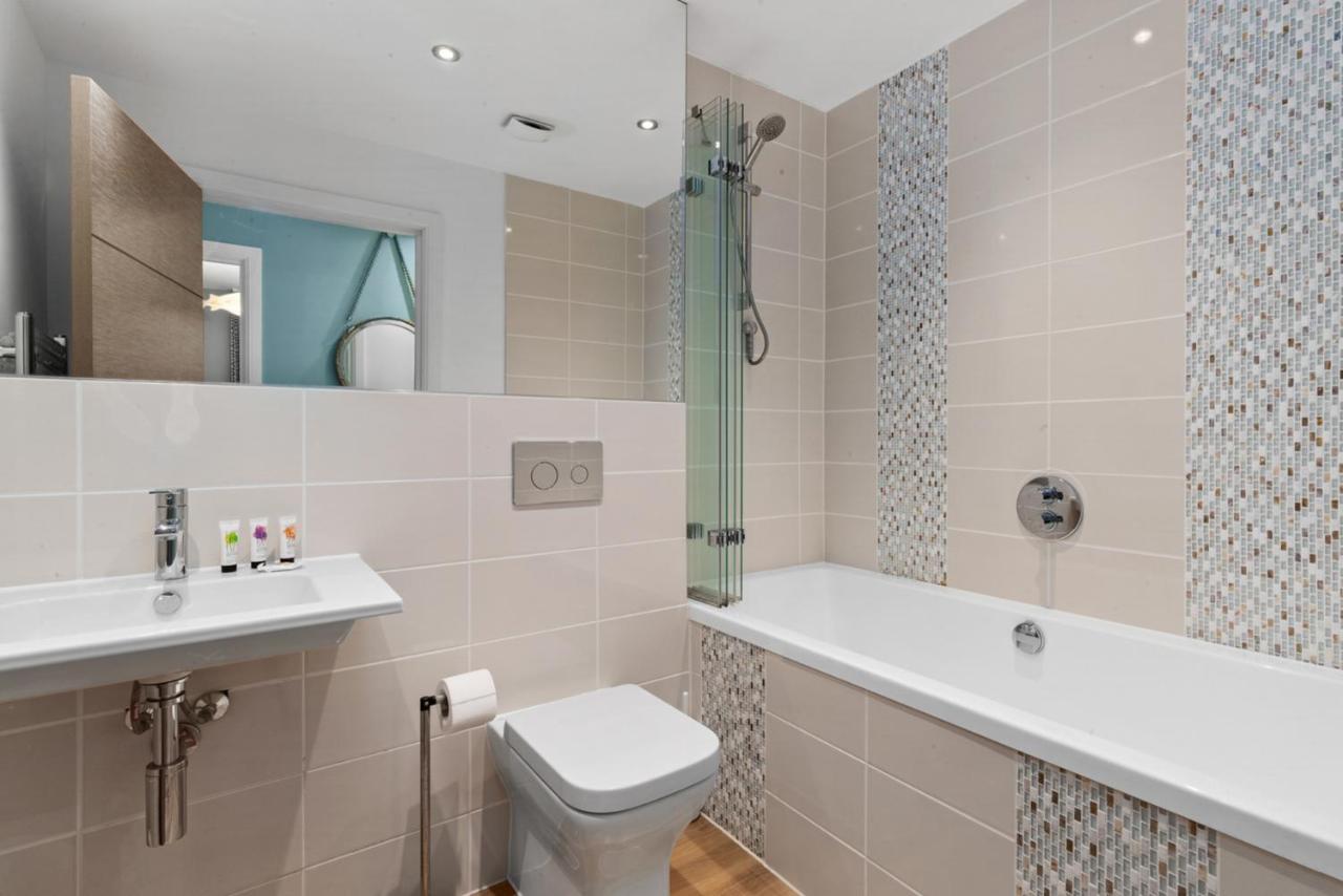 Apartment 8 Waterstone House - Luxury Apartment, Sea Views, Pet Friendly Tenby Exterior foto